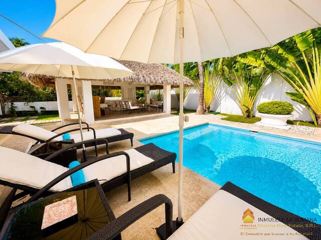 #318 - Casa para Venta en La Romana - La Romana